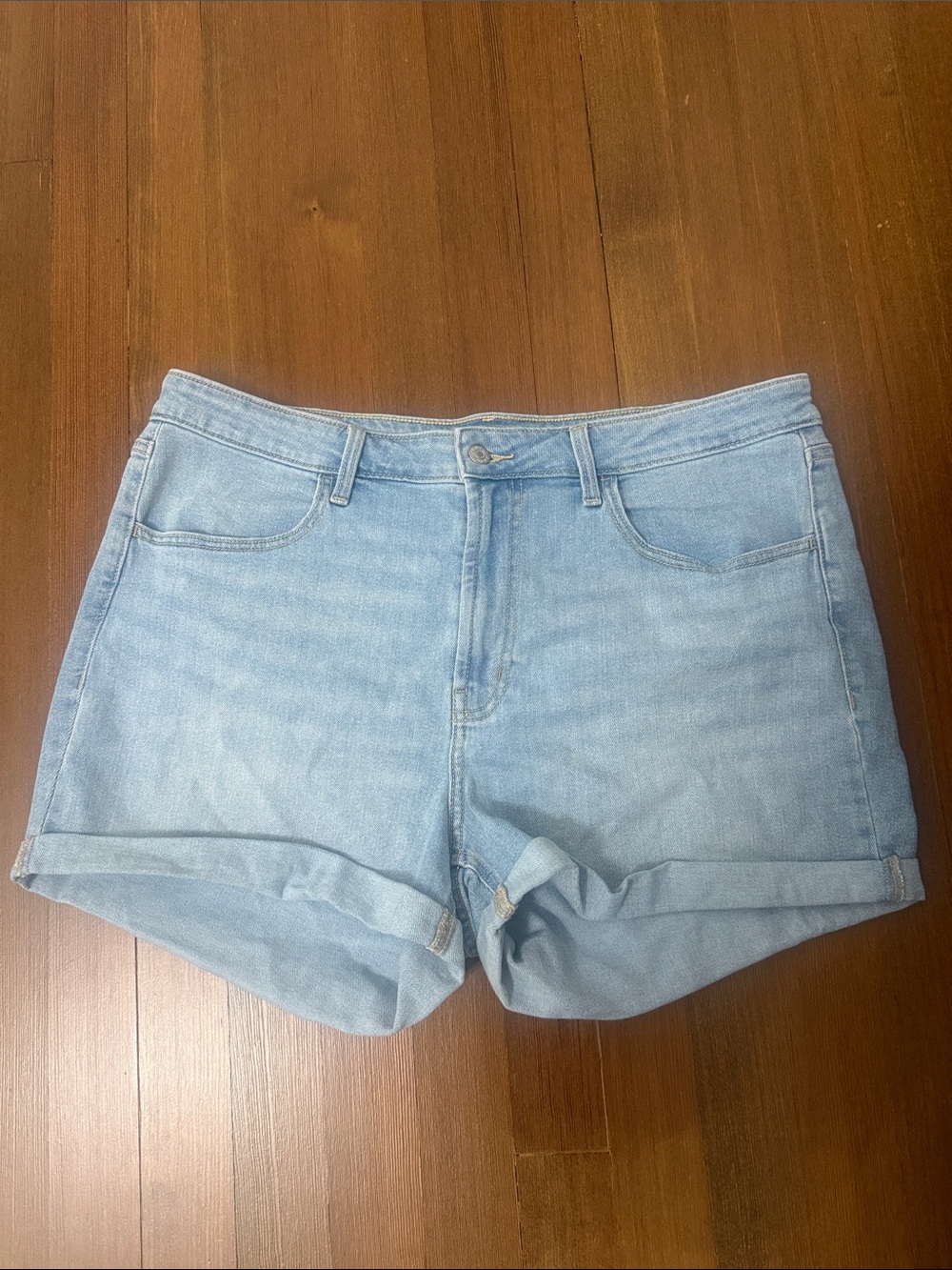 Old Navy Light Blue Denim Rolled-Hem Shorts